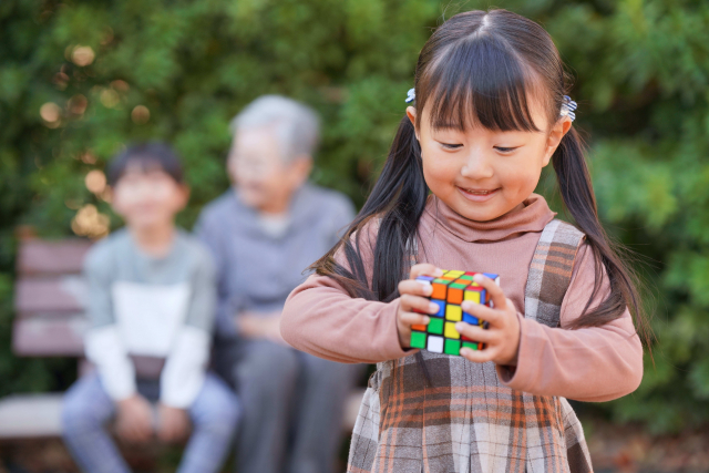 ルービックキューブの解き方から学ぶ