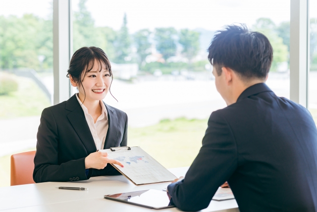 今、どちらが会話の主導権を握っているのか？