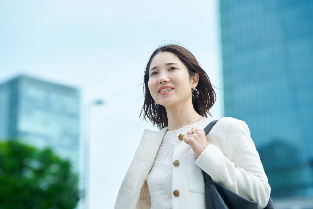 欲望のコストを見極める習慣で人生を変える方法