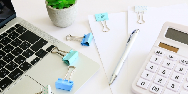 資料の山が生産性を奪う理由