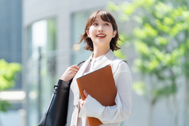 なぜ今もセールスは必要なのか？情報過多の時代に“選ばれる人”の条件